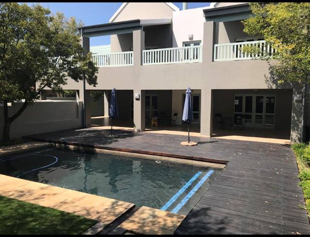 1 BEDROOM APARTMENT TO LET IN FOURWAYS